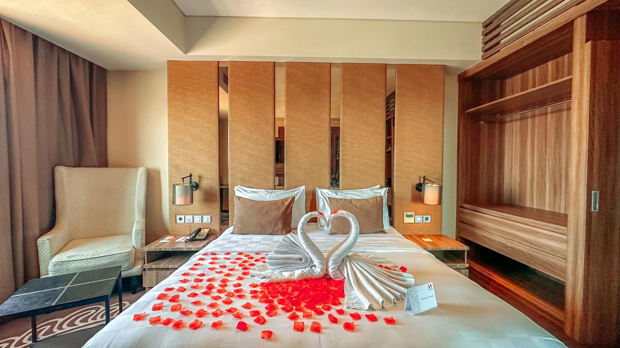 Swiss-Belinn Karawang Ngoại thất bức ảnh