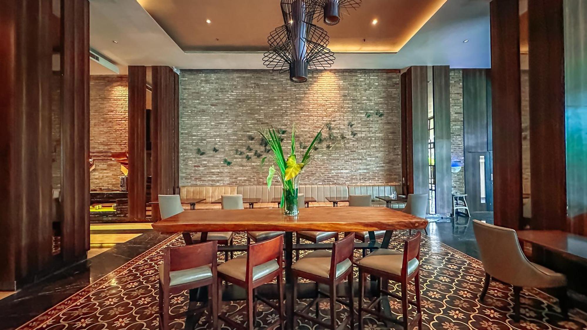 Swiss-Belinn Karawang Ngoại thất bức ảnh