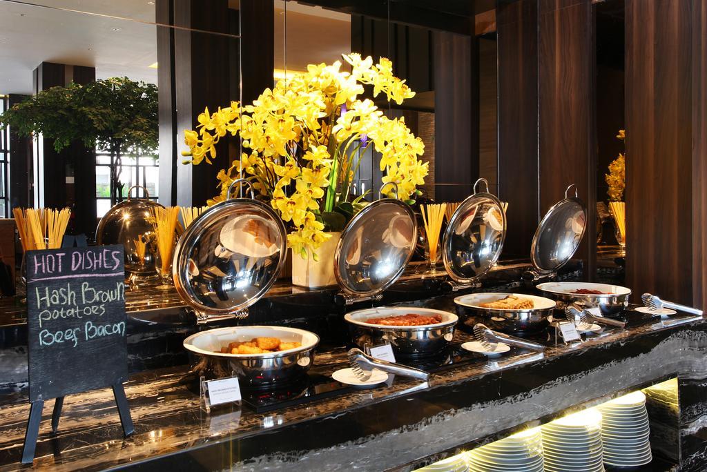 Swiss-Belinn Karawang Ngoại thất bức ảnh